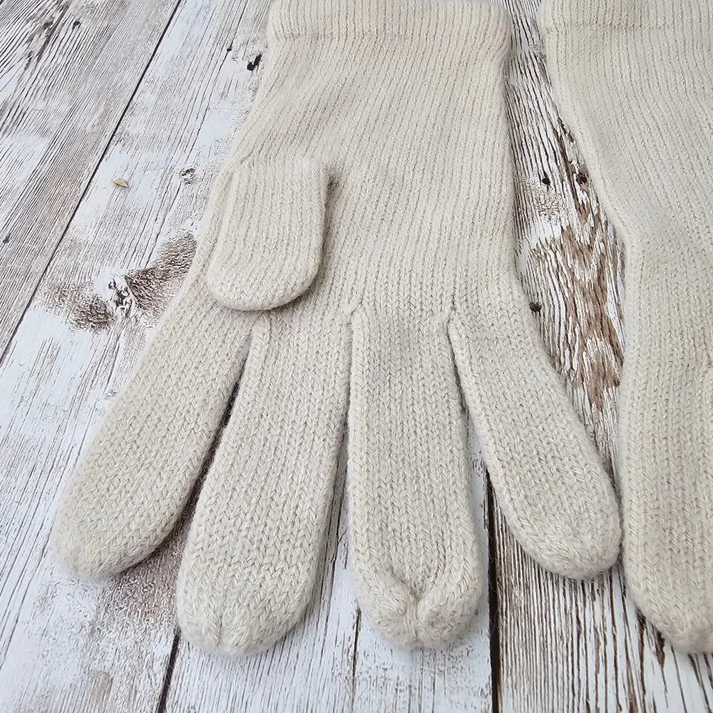 Women's New York & Company Beige Gloves